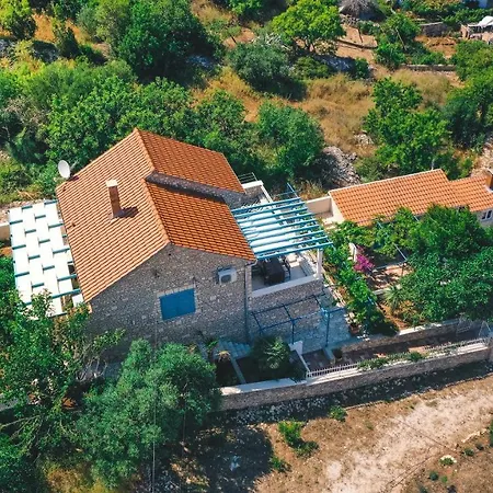 Villa Cicibella Sutivan